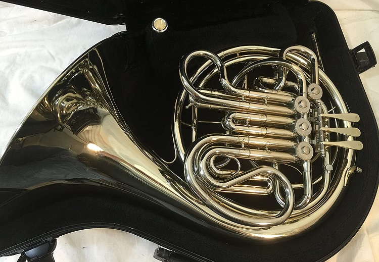 How to Play the Horn Even If You've Never Played It Before