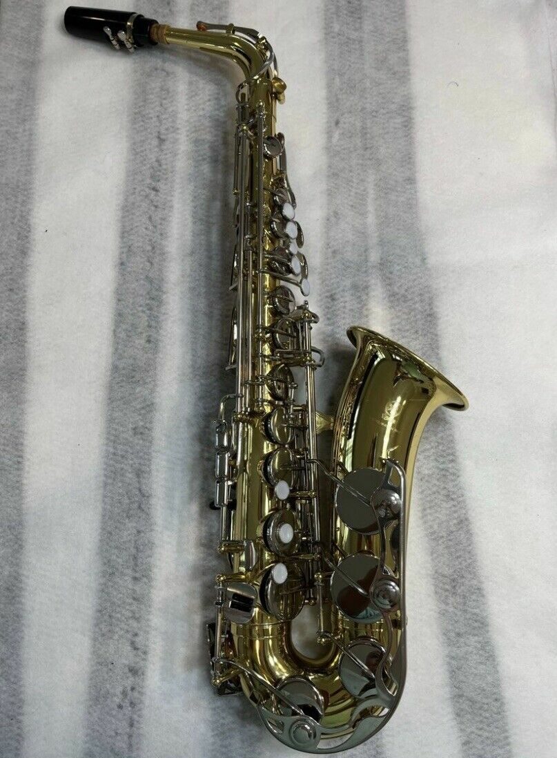 Yamaha YAS23 Saxophone